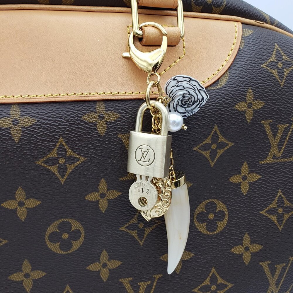 Authentic Louis Vuitton Padlock w/Unbranded Resin Horn Stainless Steel Keycharm